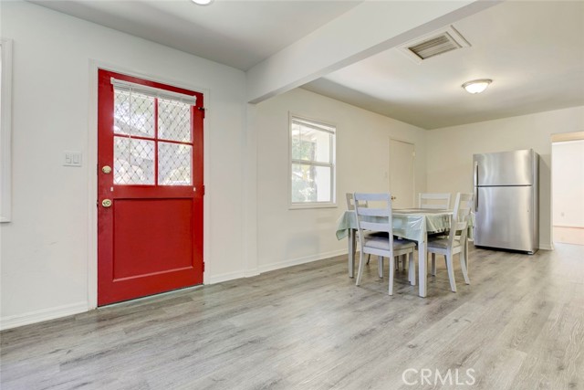 Detail Gallery Image 15 of 64 For 3352 Montrose, La Crescenta,  CA 91214 - 3 Beds | 3 Baths