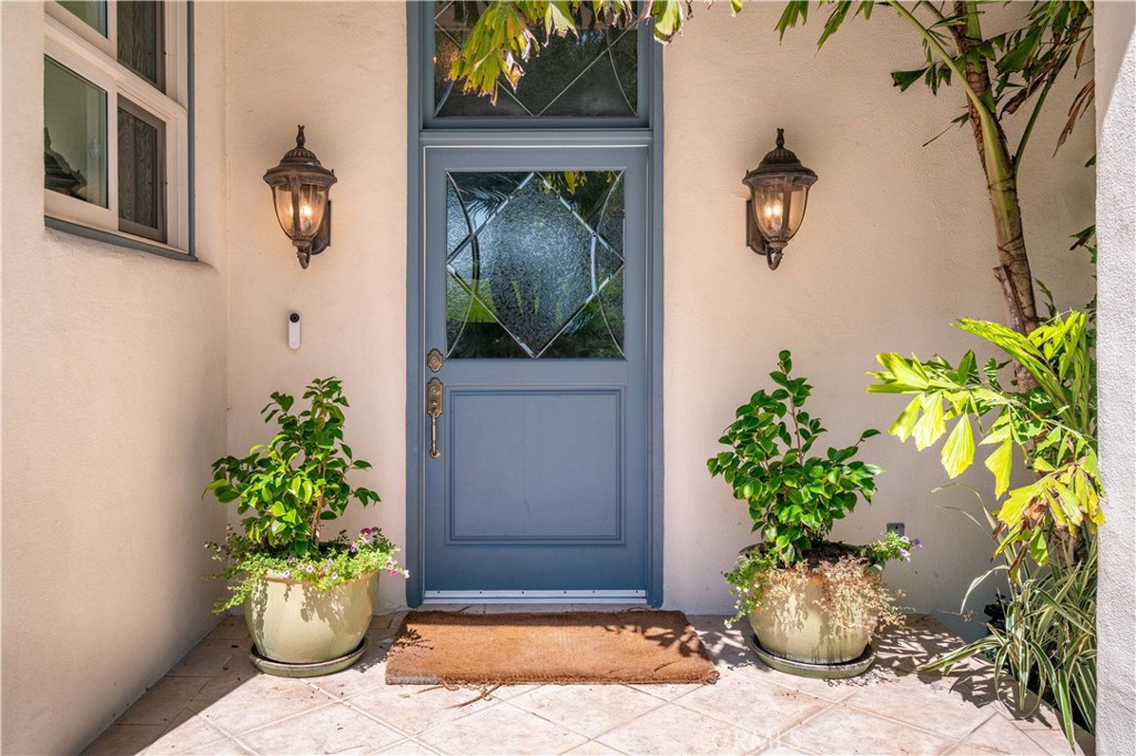 https://media.crmls.org/medias/afb66470-b746-43fb-b4d0-74f2f001010a.jpg?preset=X-Large