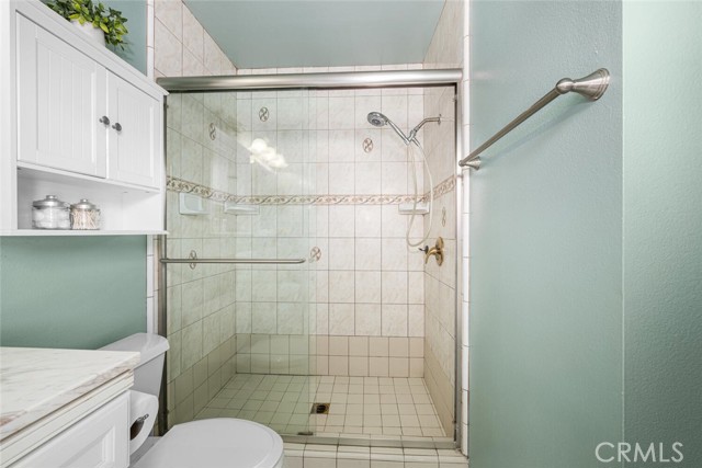 Image 23 of 55 For 590 Espanita