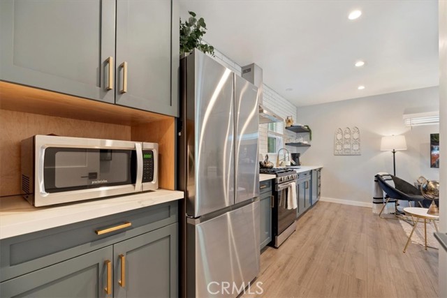 3751 Laurita Avenue, Pasadena CA: https://media.crmls.org/medias/afb6fba3-a66a-43b9-a783-4ed3cd4cfdfb.jpg