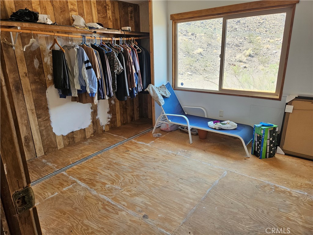 https://media.crmls.org/medias/afb7965e-0d3d-492f-9a82-210d0708aaac.jpg?preset=X-Large