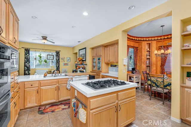 Detail Gallery Image 13 of 35 For 1052 Park Ave, San Jacinto,  CA 92583 - 4 Beds | 3 Baths