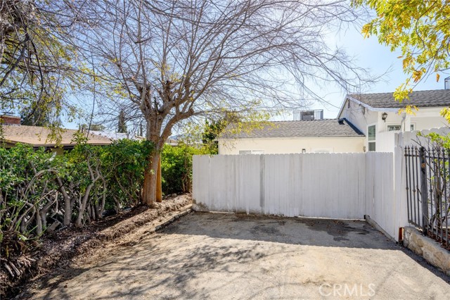 Detail Gallery Image 11 of 14 For 2926 Fairmount Ave #1/4,  La Crescenta,  CA 91214 - 0 Beds | 1 Baths