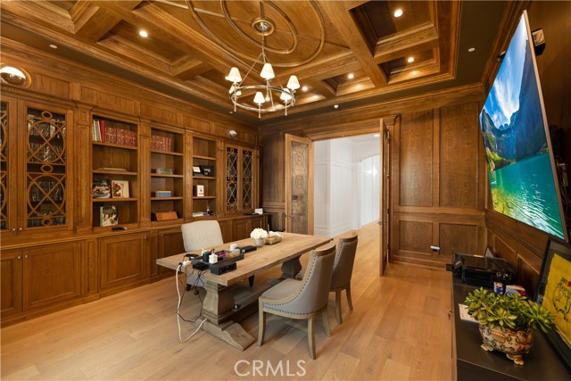 Detail Gallery Image 16 of 75 For 935 W Foothill Bld, Arcadia,  CA 91006 - 6 Beds | 8 Baths