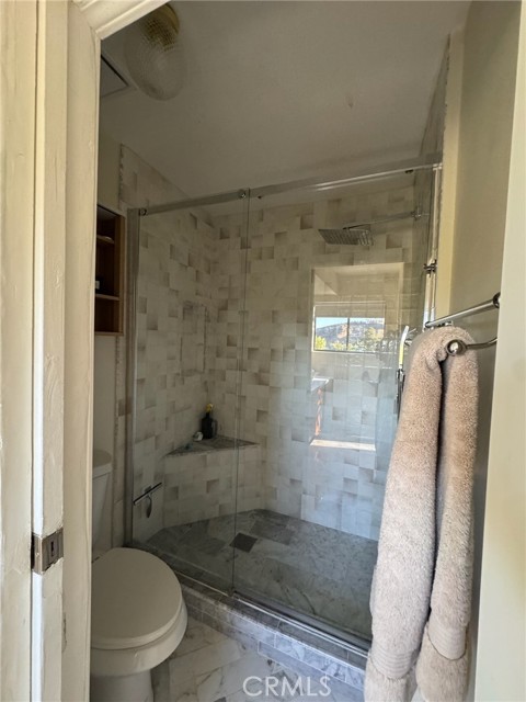 23715 Valley View Road, Calabasas CA: https://media.crmls.org/medias/afbb76bc-b0b4-4788-aff9-2264c30d897b.jpg