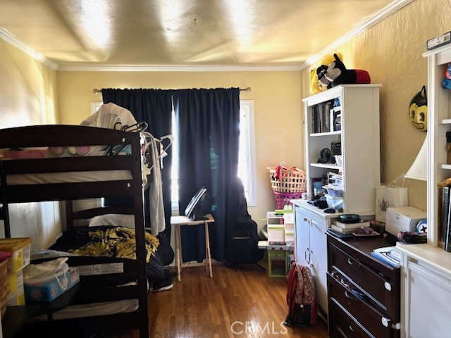 Detail Gallery Image 5 of 8 For 8360 Katherine Ave #1,  Panorama City,  CA 91402 - 3 Beds | 1 Baths