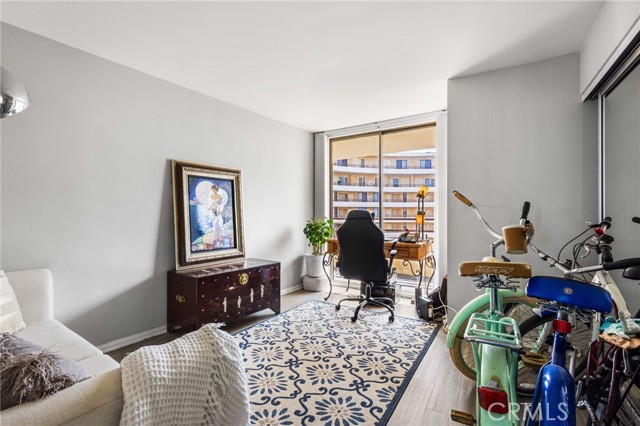 Detail Gallery Image 33 of 54 For 4337 Marina City Dr. #1041,  Marina Del Rey,  CA 90292 - 2 Beds | 2 Baths