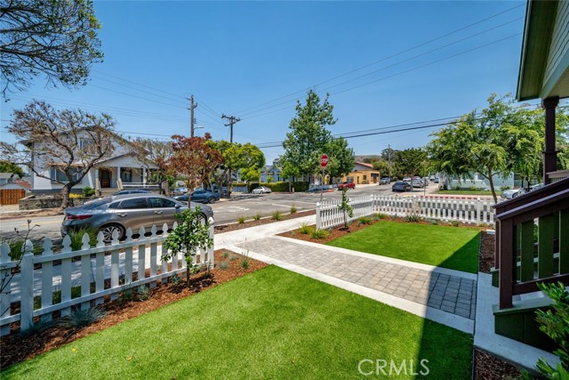 1171 Peach Street, San Luis Obispo CA: https://media.crmls.org/medias/afbc25cd-69de-482e-a584-a3b927f30979.jpg