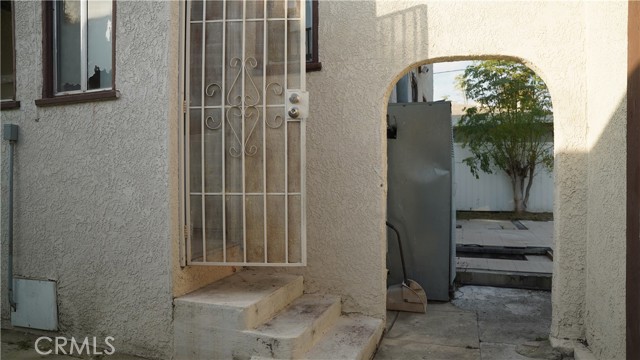 Detail Gallery Image 10 of 12 For 2452 Adriatic, Long Beach,  CA 90810 - 2 Beds | 1 Baths