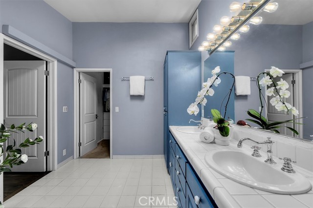 7135 W 91st Street, Los Angeles CA: https://media.crmls.org/medias/afbd07d7-86bf-476f-a645-d38d70bb079f.jpg