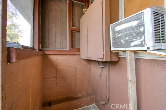 Detail Gallery Image 4 of 34 For 5246 Phillips Bld #2,  Chino,  CA 91710 - 3 Beds | 2 Baths