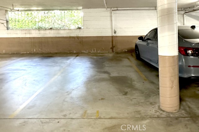 5215 Balboa Boulevard, Encino CA: https://media.crmls.org/medias/afbdc4ab-3064-41b7-86ba-636ebdc0d93e.jpg