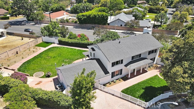 9500 Texhoma Avenue, Northridge CA: https://media.crmls.org/medias/afbdde72-9b4d-43c4-8c30-5ecc6fa6a6f7.jpg
