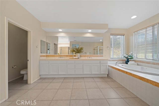 Detail Gallery Image 39 of 75 For 1707 Flag Pin Dr, Corona,  CA 92883 - 5 Beds | 4/1 Baths