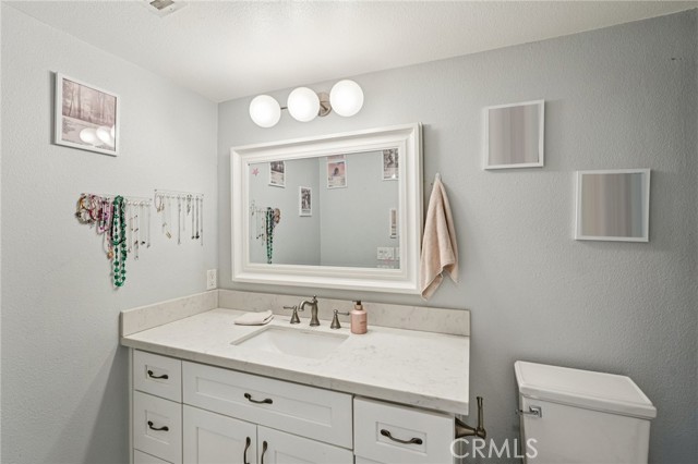 Detail Gallery Image 21 of 35 For 1016 La Feliz, Redlands,  CA 92373 - 4 Beds | 3 Baths