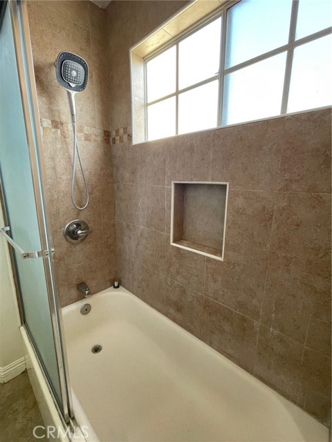 Detail Gallery Image 29 of 40 For 14506 S Berendo Ave #C,  Gardena,  CA 90247 - 3 Beds | 2/1 Baths