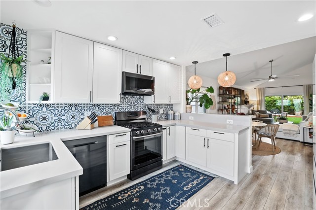 33586 Via Corvalian, Dana Point CA: https://media.crmls.org/medias/afbfa7c2-2af6-40c4-838a-97fac217f8e9.jpg