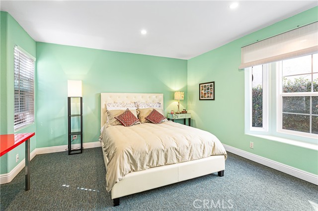 Detail Gallery Image 19 of 57 For 5101 Chateau, Irvine,  CA 92604 - 4 Beds | 3/1 Baths