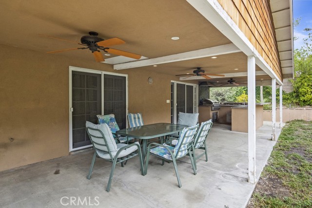 Detail Gallery Image 28 of 35 For 28148 Bakerton Ave, Canyon Country,  CA 91351 - 4 Beds | 2 Baths