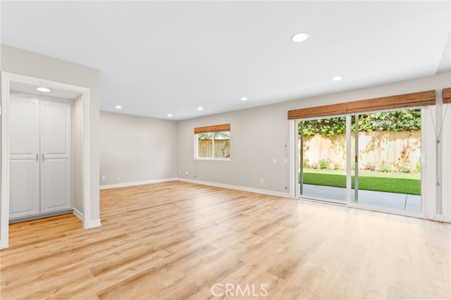 Detail Gallery Image 8 of 25 For 10 Poinsettia, Irvine,  CA 92604 - 3 Beds | 2/1 Baths