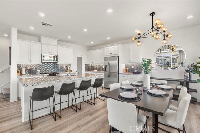 Detail Gallery Image 16 of 29 For 220 Siena, Lake Forest,  CA 92630 - 3 Beds | 3/1 Baths