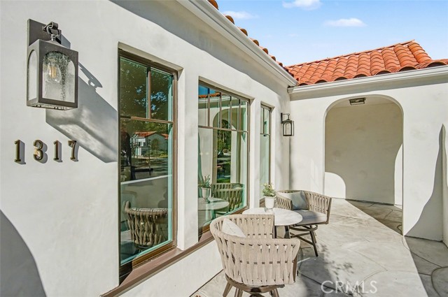 Detail Gallery Image 5 of 43 For 1317 Ethel St, Glendale,  CA 91207 - 3 Beds | 3 Baths