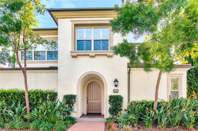34 Somerton, Irvine CA: https://media.crmls.org/medias/afc28d87-5294-428a-8b2c-cb8337d20e6c.jpg