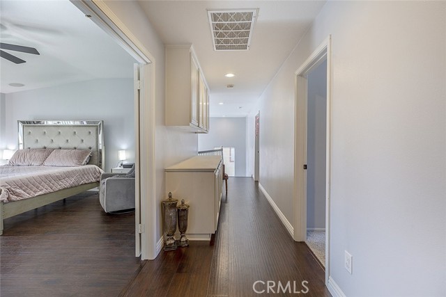 721 Cinnabar Place, Simi Valley CA: https://media.crmls.org/medias/afc368eb-718b-46dd-8a8d-f199c0b4cc6f.jpg