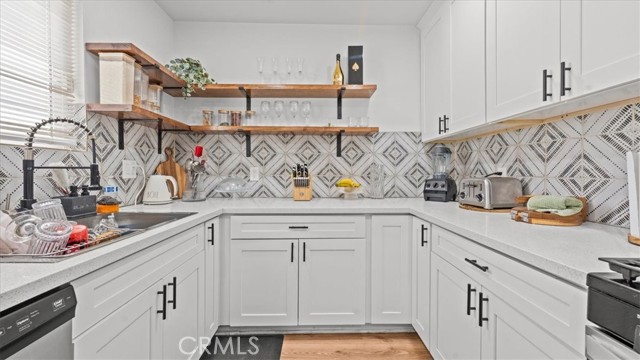 Detail Gallery Image 15 of 27 For 1516 Home, San Bernardino,  CA 92411 - 3 Beds | 2 Baths