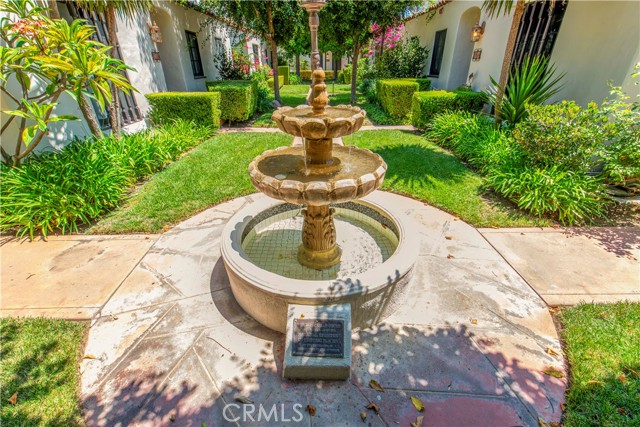 Detail Gallery Image 6 of 28 For 372 S Marengo Ave #108,  Pasadena,  CA 91101 - 3 Beds | 3 Baths