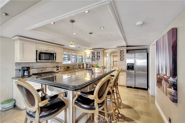 150 Cress Street, Laguna Beach CA: https://media.crmls.org/medias/afc43c8f-f4b1-401a-8a9a-aa58157696f4.jpg