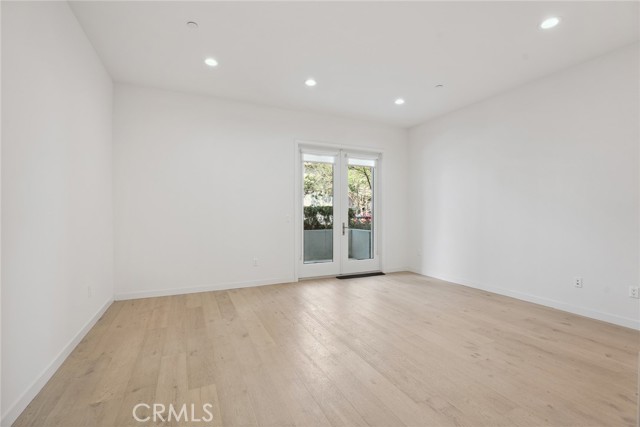 Detail Gallery Image 12 of 18 For 1746 Garfield Pl #101,  Los Angeles,  CA 90028 - 2 Beds | 2/1 Baths
