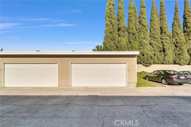 1875 W Falmouth Avenue, Anaheim CA: https://media.crmls.org/medias/afc55877-d096-4d56-b3d2-3731cf4e1266.jpg