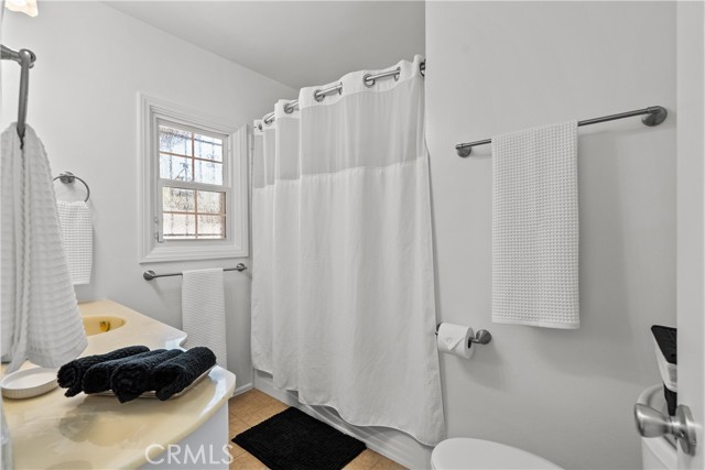 10625 Valjean Avenue, Granada Hills CA: https://media.crmls.org/medias/afc5ad2d-56b7-4380-80bf-073e1e047d52.jpg