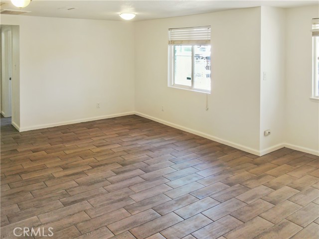 Detail Gallery Image 6 of 29 For 7347 Diamond St, Riverside,  CA 92504 - 5 Beds | 2/1 Baths