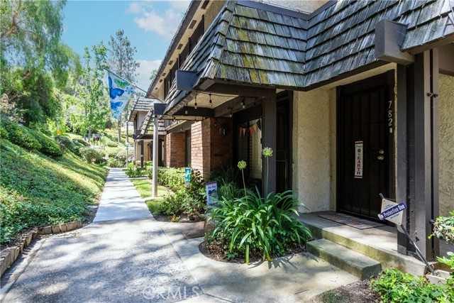 Detail Gallery Image 20 of 22 For 782 Teakwood Ln, San Dimas,  CA 91773 - 3 Beds | 2/1 Baths