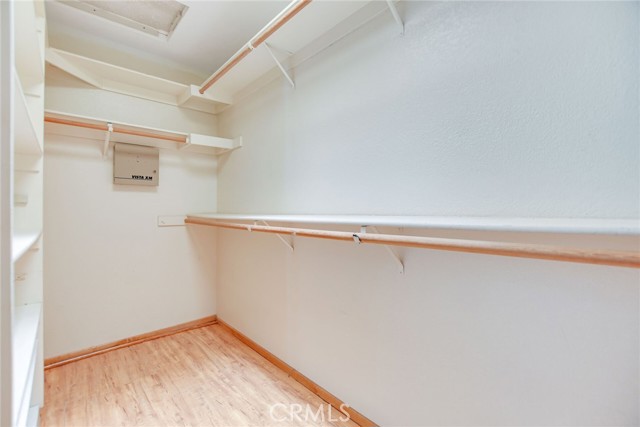 Image 29 of 67 For 2929 Snow Line