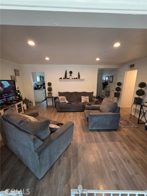2606 Maple Street, San Bernardino CA: https://media.crmls.org/medias/afc73105-de20-4d30-bd75-e876a3c8eb06.jpg