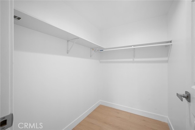 Detail Gallery Image 10 of 22 For 1007 W Angeleno Ave #101,  Burbank,  CA 91506 - 2 Beds | 2 Baths