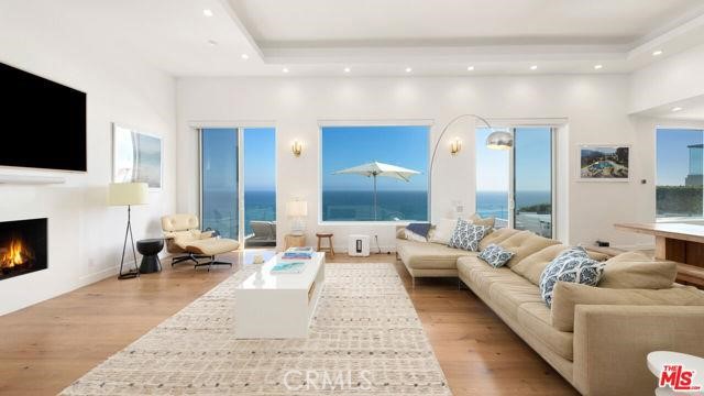 Detail Gallery Image 10 of 69 For 31654 Broad Beach Rd, Malibu,  CA 90265 - 4 Beds | 3/1 Baths