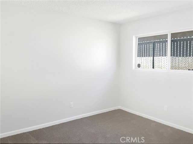 Detail Gallery Image 13 of 20 For 579 E Repplier Rd, Banning,  CA 92220 - 3 Beds | 2 Baths