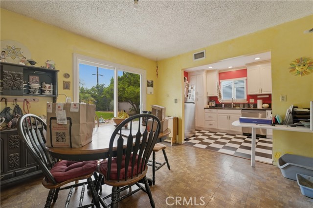 Detail Gallery Image 4 of 21 For 3357 W Olinda Ln, Anaheim,  CA 92804 - 3 Beds | 2 Baths