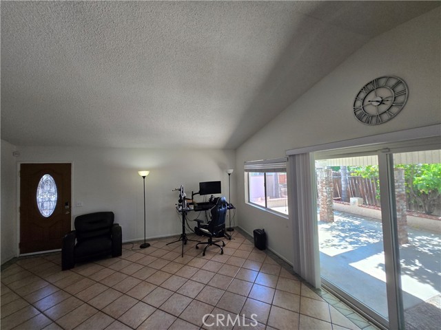 Detail Gallery Image 6 of 20 For 13241 Oak Dell St, Moreno Valley,  CA 92553 - 2 Beds | 2 Baths
