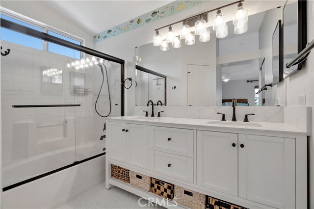 20009 Tanager Court, Canyon Country CA: https://media.crmls.org/medias/afca12ca-3df7-4c26-932b-309af49ca7b4.jpg