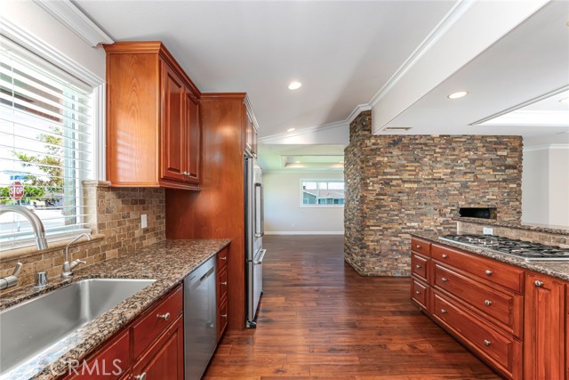 Detail Gallery Image 11 of 34 For 3232 Colorado Pl, Costa Mesa,  CA 92626 - 4 Beds | 2 Baths