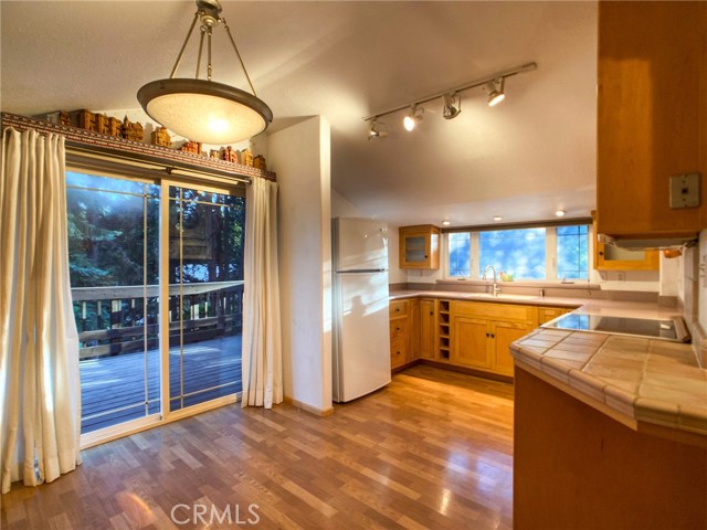 Detail Gallery Image 22 of 65 For 2737 S Old Stage Rd, Mount Shasta,  CA 96067 - 3 Beds | 2/1 Baths