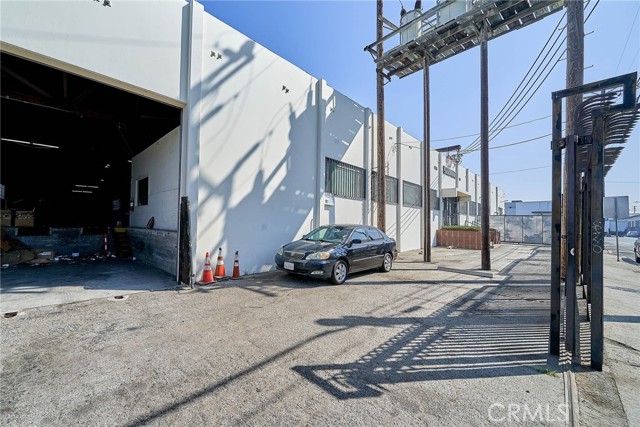 1707 E 20th Street, Los Angeles, California 90021, ,Commercial Sale,For Sale,1707 E 20th Street,CRRS24204348