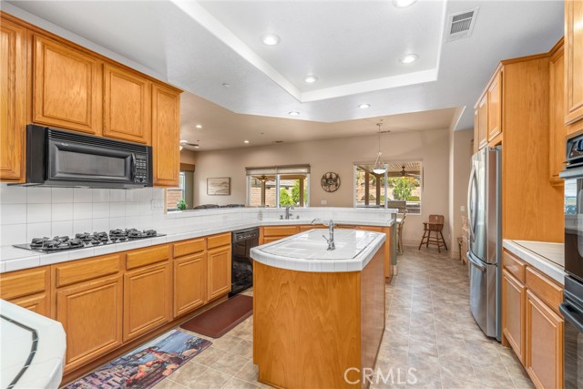 Detail Gallery Image 14 of 65 For 3309 Dapplegray Ln, Norco,  CA 92860 - 4 Beds | 2/1 Baths