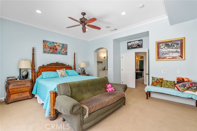 1033 Kimbark Avenue, San Bernardino CA: https://media.crmls.org/medias/afccd683-3f94-4cbc-9d38-2e1d02591e2a.jpg