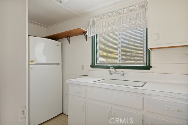 Detail Gallery Image 15 of 18 For 32930 Rim of the World, Running Springs,  CA 92382 - 2 Beds | 2 Baths